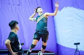 火箭惨遭国王逆转跌入附加赛区，杜兰特表现低迷，威少关键三分锁定胜局