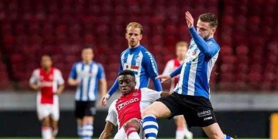 轻人参与这 轻人参与这